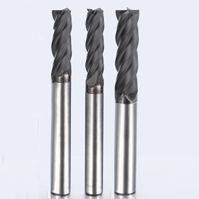 ダイヤモンドの上塗を施してある炭化タングステン4の長いフルートのエンド ミル グラファイトのための10mm